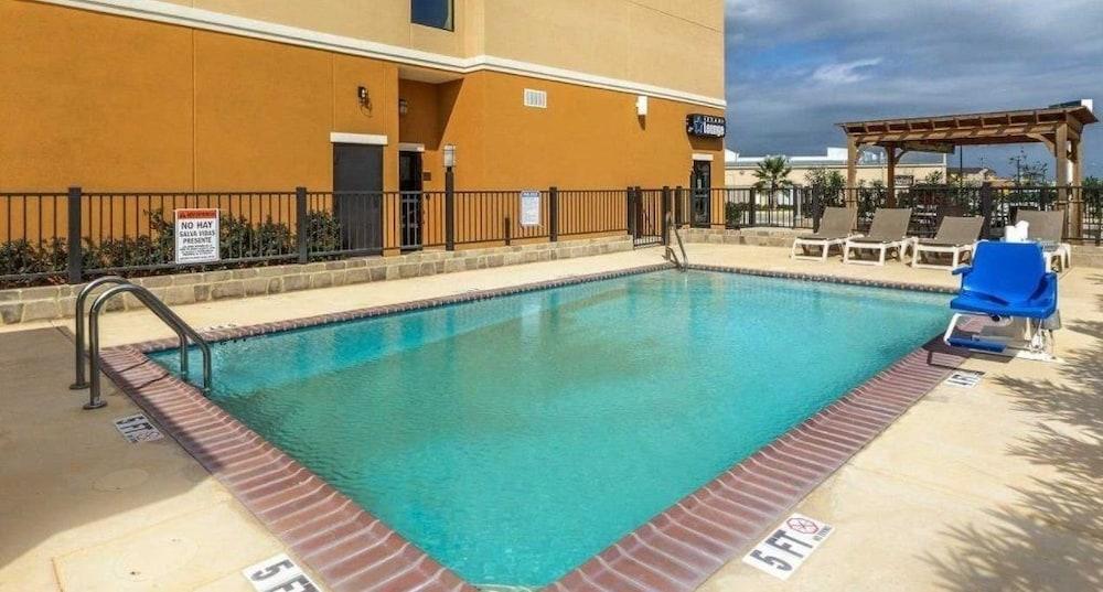 Comfort Suites Cotulla Near I-35 Экстерьер фото