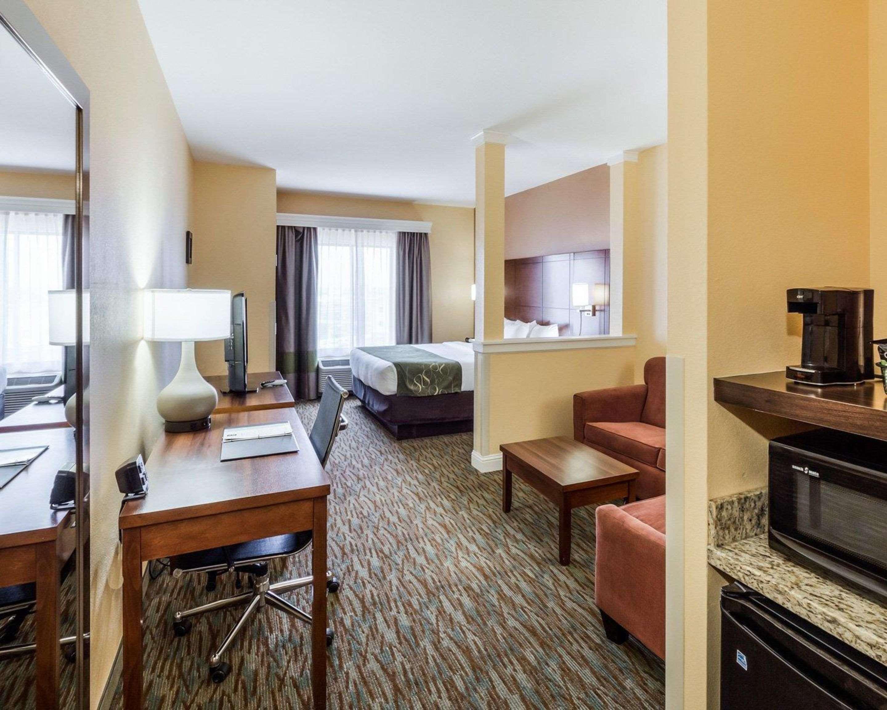 Comfort Suites Cotulla Near I-35 Экстерьер фото