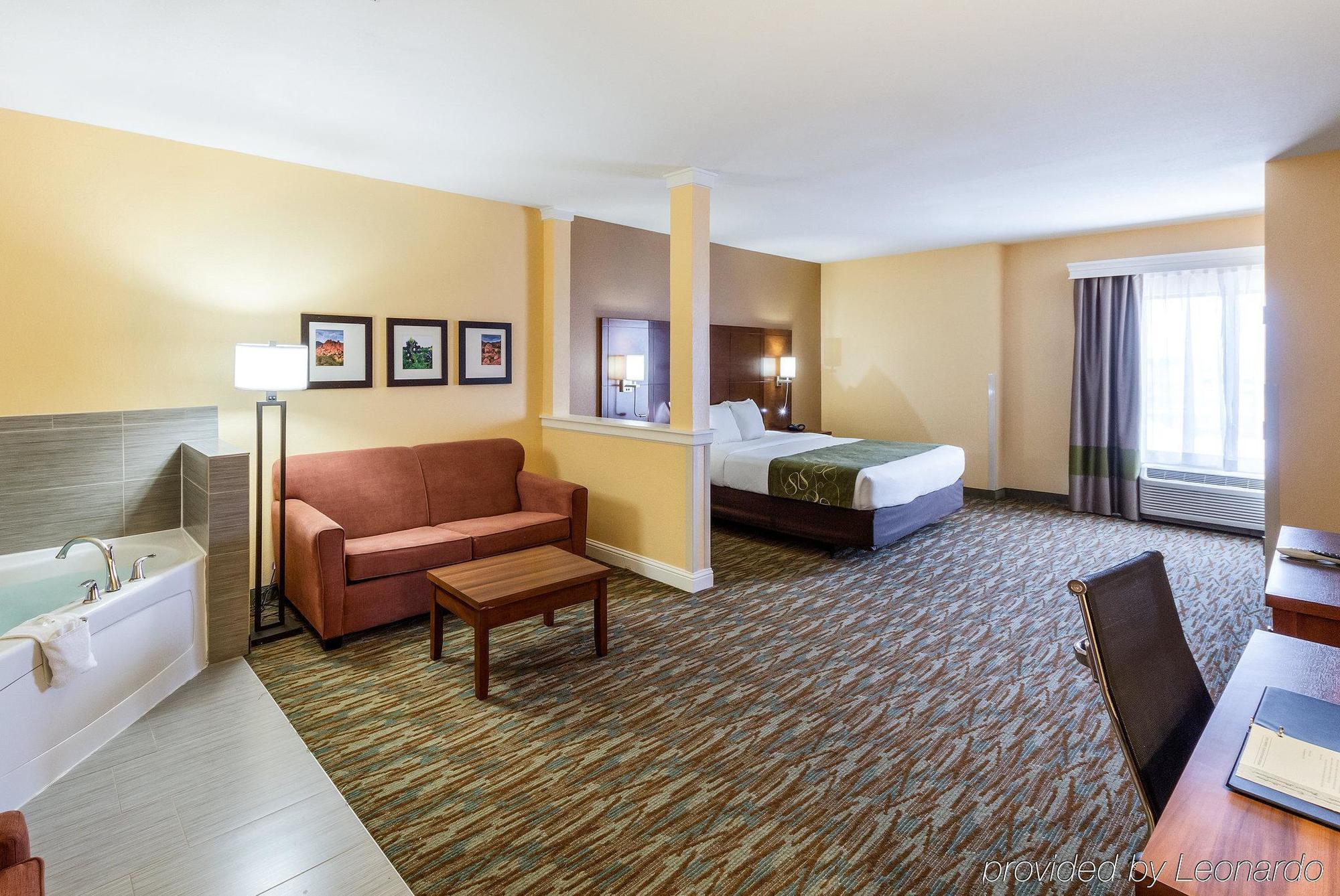 Comfort Suites Cotulla Near I-35 Экстерьер фото