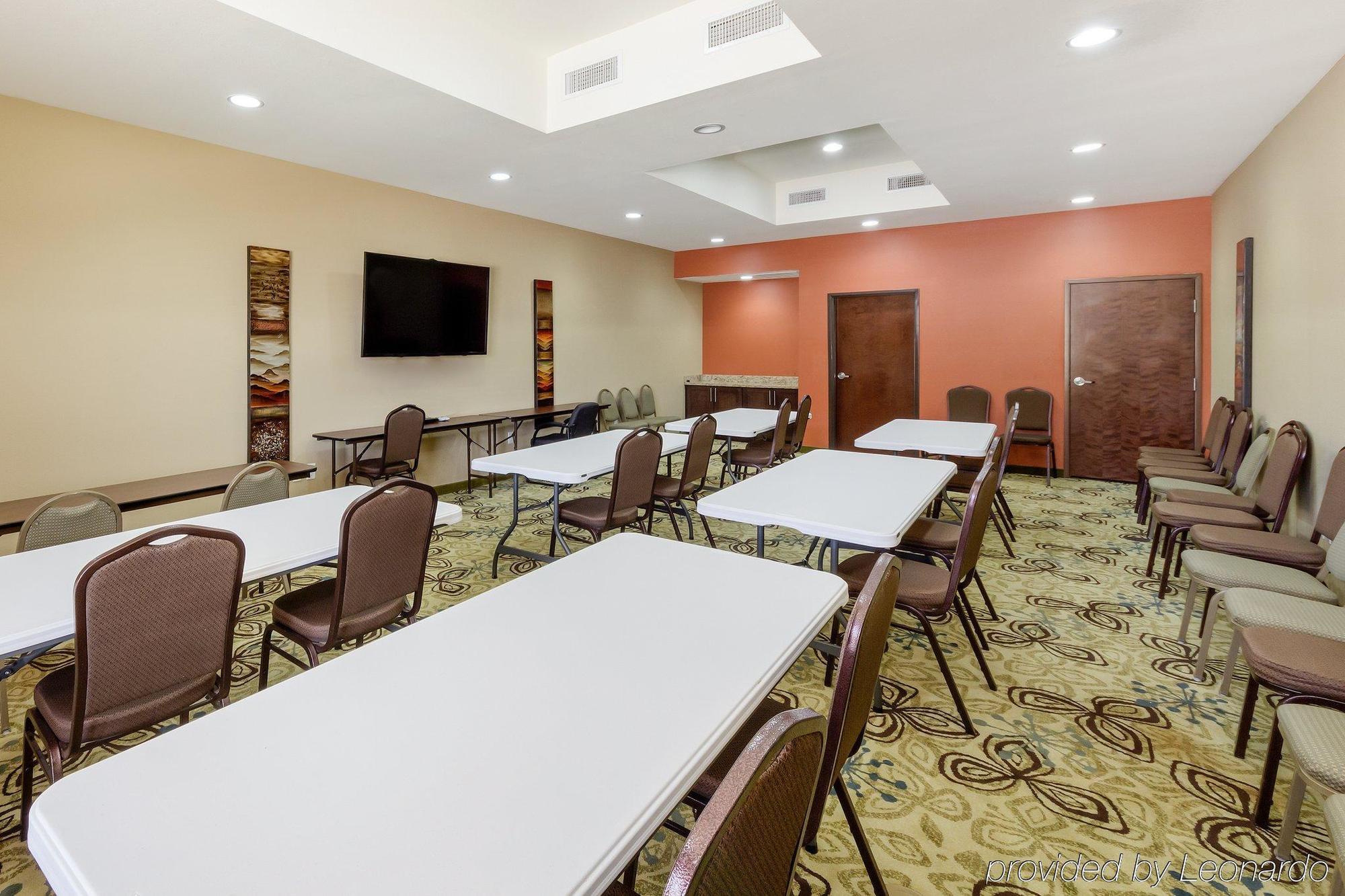 Comfort Suites Cotulla Near I-35 Экстерьер фото