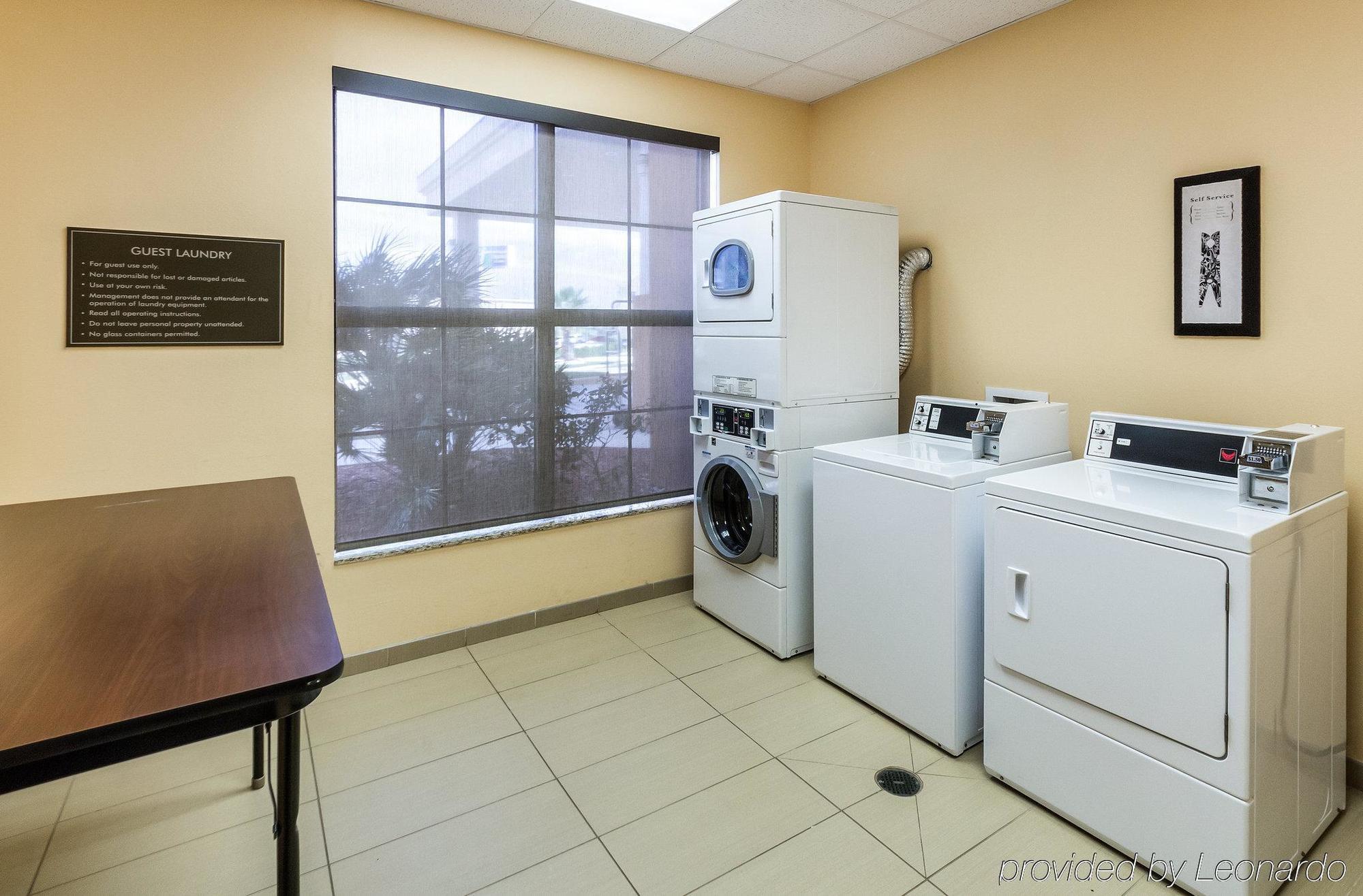 Comfort Suites Cotulla Near I-35 Экстерьер фото